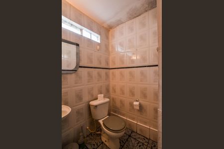 Casa à venda com 250m², 3 quartos e 3 vagasBanheiro de serviço