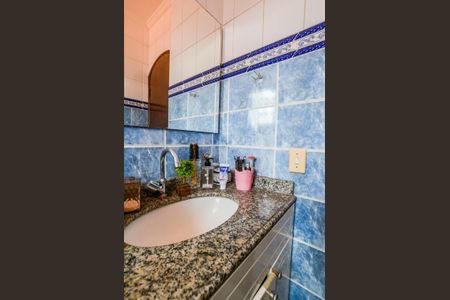 Casa à venda com 250m², 3 quartos e 3 vagasBanheiro Social