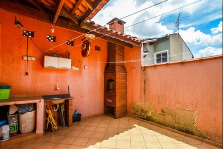 Casa à venda com 250m², 3 quartos e 3 vagasÁrea de Serviço 2