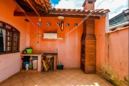 Casa à venda com 250m², 3 quartos e 3 vagasÁrea de Serviço 2