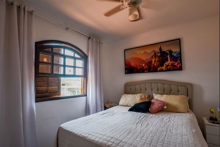 Casa à venda com 250m², 3 quartos e 3 vagasQuarto 2