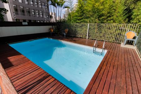 Apartamento para alugar com 100m², 3 quartos e 1 vagaÁrea comum - Piscina