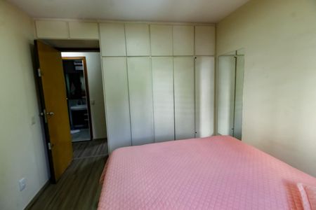 Apartamento para alugar com 100m², 3 quartos e 1 vagaQuarto 2 - Armários