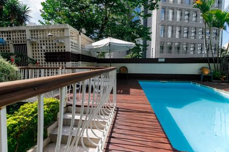 Apartamento para alugar com 100m², 3 quartos e 1 vagaÁrea comum - Piscina