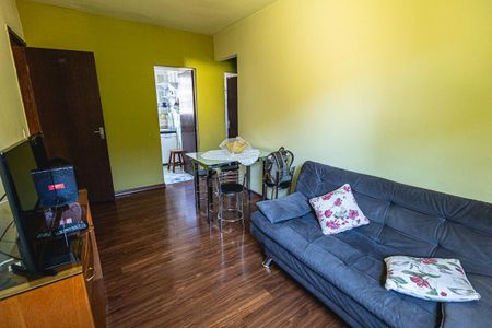 Casa à venda com 54m², 2 quartos e sem vaga Casa à venda com 54m², 2 quartos e sem vagaSala