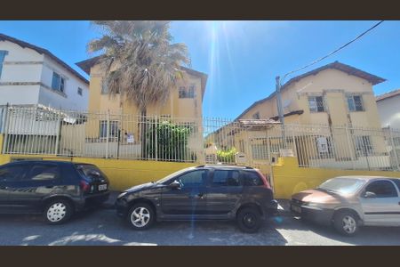 Casa à venda com 54m², 2 quartos e sem vaga Casa à venda com 54m², 2 quartos e sem vagaFachada