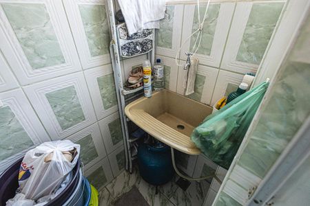 Casa à venda com 54m², 2 quartos e sem vaga Casa à venda com 54m², 2 quartos e sem vagaArea de serviço