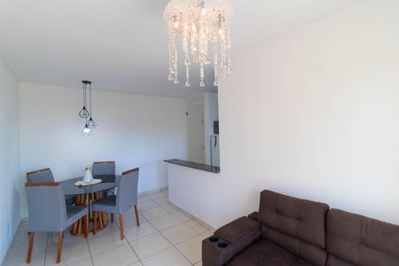 Apartamento para alugar com 60m², 2 quartos e 1 vaga Apartamento para alugar com 60m², 2 quartos e 1 vagaSala