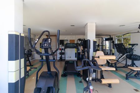 Apartamento para alugar com 60m², 2 quartos e 1 vaga Apartamento para alugar com 60m², 2 quartos e 1 vagaÁrea comum - Academia