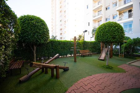 Apartamento para alugar com 60m², 2 quartos e 1 vaga Apartamento para alugar com 60m², 2 quartos e 1 vagaÁrea comum - Playground