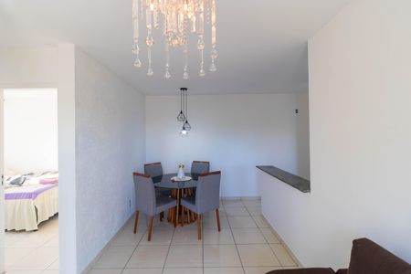 Apartamento para alugar com 60m², 2 quartos e 1 vaga Apartamento para alugar com 60m², 2 quartos e 1 vagaSala
