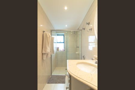 Apartamento à venda com 160m², 3 quartos e 2 vagas Apartamento à venda com 160m², 3 quartos e 2 vagasBanheiro Social