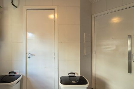 Apartamento à venda com 160m², 3 quartos e 2 vagas Apartamento à venda com 160m², 3 quartos e 2 vagasÁrea de Serviço