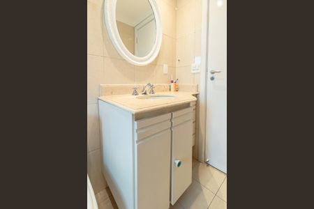 Apartamento à venda com 160m², 3 quartos e 2 vagas Apartamento à venda com 160m², 3 quartos e 2 vagasBanheiro Social