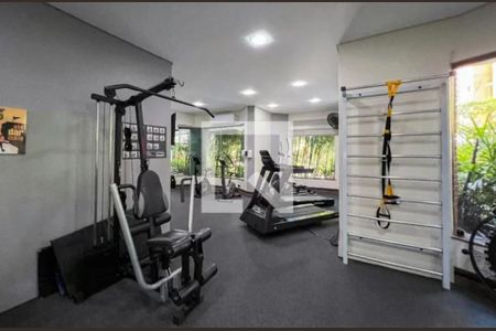 Apartamento à venda com 160m², 3 quartos e 2 vagas Apartamento à venda com 160m², 3 quartos e 2 vagasÁrea comum - Academia