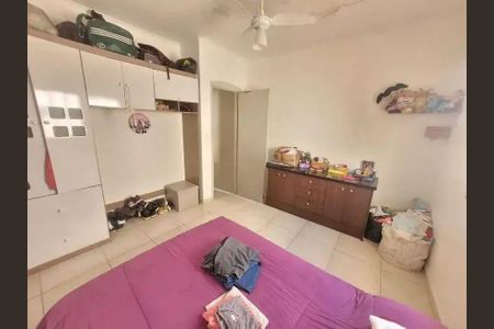 Casa à venda com 249m², 4 quartos e 4 vagas