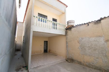 Casa para alugar com 200m², 3 quartos e 2 vagasFachada e Garagem