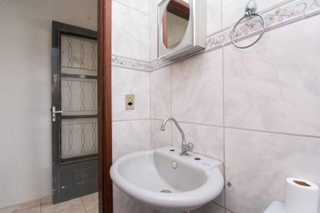 Casa para alugar com 200m², 3 quartos e 2 vagasBanheiro Social