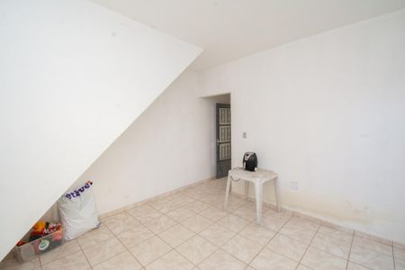 Casa para alugar com 200m², 3 quartos e 2 vagasSala