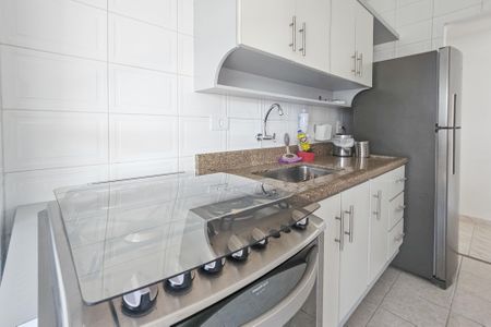 Apartamento para alugar com 70m², 2 quartos e 2 vagas Apartamento para alugar com 70m², 2 quartos e 2 vagasCozinha