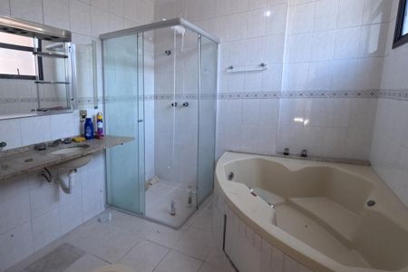 Apartamento para alugar com 240m², 3 quartos e 2 vagasSuíte Quarto 1
