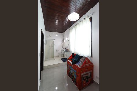 Casa à venda com 600m², 3 quartos e 1 vagaSuíte