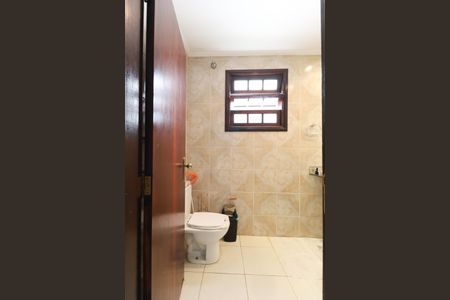 Casa à venda com 600m², 3 quartos e 1 vagaBanheiro 2