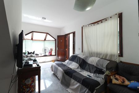 Casa à venda com 600m², 3 quartos e 1 vagaSala