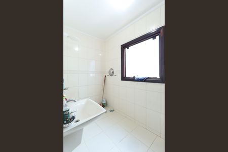 Casa à venda com 600m², 3 quartos e 1 vagaBanheiro 1