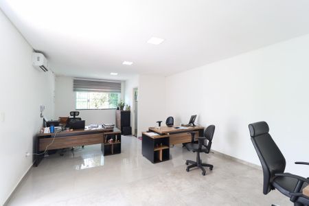 Casa à venda com 600m², 3 quartos e 1 vagaEscritório 2