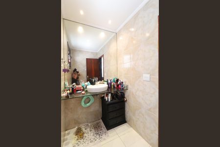 Casa à venda com 600m², 3 quartos e 1 vagaBanheiro 2