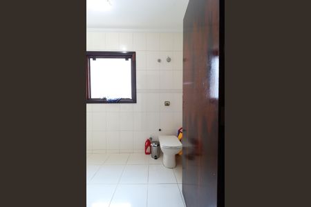 Casa à venda com 600m², 3 quartos e 1 vagaBanheiro 1