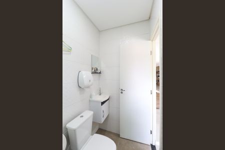 Casa à venda com 600m², 3 quartos e 1 vagaBanheiro Escritório 2