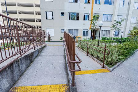 Apartamento para alugar com 44m², 2 quartos e 1 vaga Apartamento para alugar com 44m², 2 quartos e 1 vagaRampas de acesso