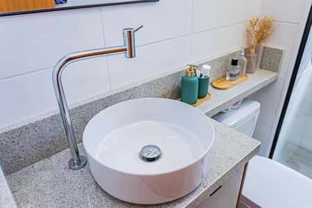 Apartamento para alugar com 44m², 2 quartos e 1 vaga Apartamento para alugar com 44m², 2 quartos e 1 vagaBanheiro
