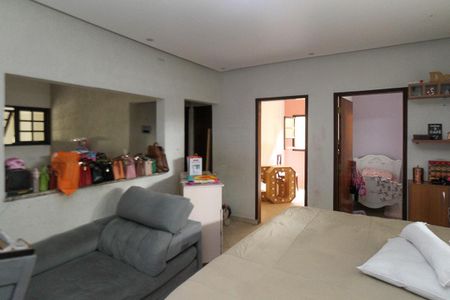 Casa para alugar com 100m², 4 quartos e 4 vagasSala