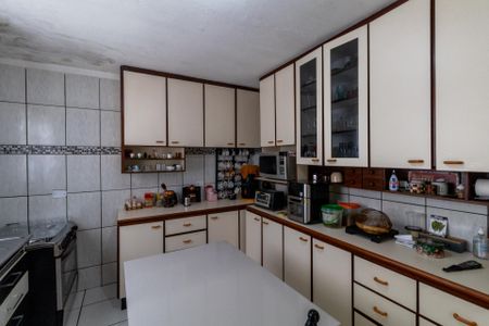 Casa à venda com 150m², 2 quartos e 3 vagas Casa à venda com 150m², 2 quartos e 3 vagasCozinha