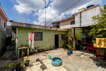 Casa à venda com 150m², 2 quartos e 3 vagas Casa à venda com 150m², 2 quartos e 3 vagasQuintal