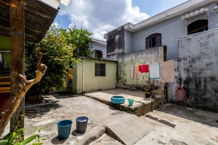 Casa à venda com 150m², 2 quartos e 3 vagas Casa à venda com 150m², 2 quartos e 3 vagasQuintal