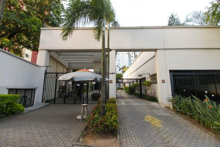 Apartamento para alugar com 50m², 2 quartos e 1 vagaFachada