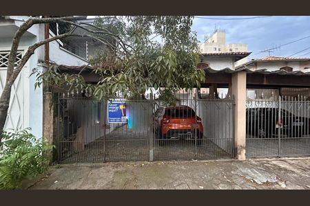 Casa à venda com 100m², 3 quartos e 2 vagasFachada