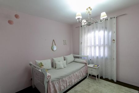 Casa à venda com 100m², 3 quartos e 2 vagasQuarto 2