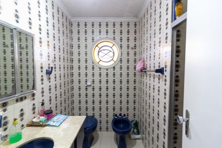 Casa à venda com 100m², 3 quartos e 2 vagasBanheiro da Suíte