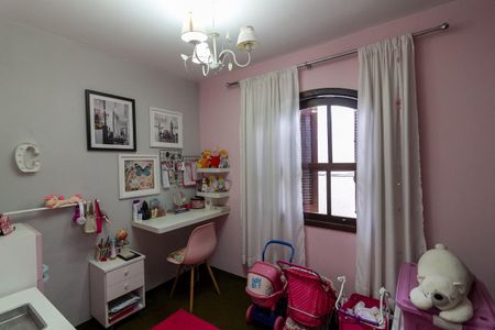 Casa à venda com 100m², 3 quartos e 2 vagasQuarto 1