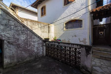 Casa à venda com 100m², 3 quartos e 2 vagasÁrea de Serviço e Quintal