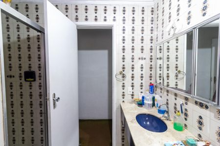 Casa à venda com 100m², 3 quartos e 2 vagasBanheiro da Suíte