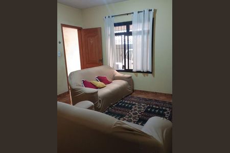 Casa à venda com 82m², 2 quartos e 1 vaga