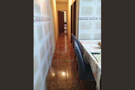 Casa à venda com 82m², 2 quartos e 1 vaga