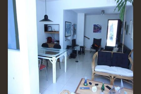 Casa à venda com 100m², 3 quartos e sem vaga Casa à venda com 100m², 3 quartos e sem vaga5cf5f9ce-d7c7-49a8-9a10-2c3d7339350c