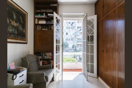 Casa à venda com 210m², 3 quartos e 2 vagas